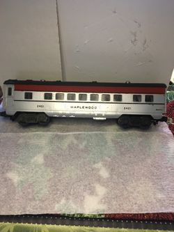 Lionel Maplewood Passenger Car