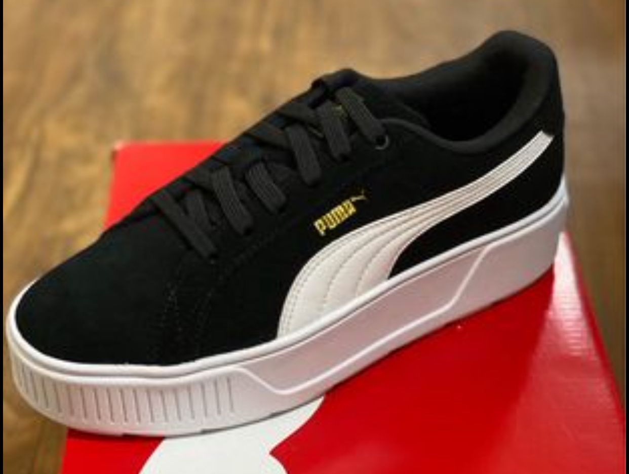 New Women Puma Sneakers Sz 9