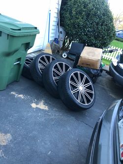 Set of 4 Black Machined Wheels with Tires