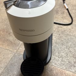 Nespresso Vertuo Next Coffee Machine