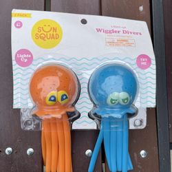 Sunsquad light Up Wiggle Divers 