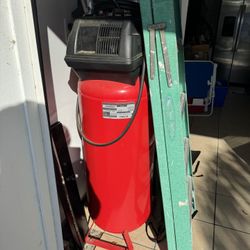 32 Gallon Air Compressor 