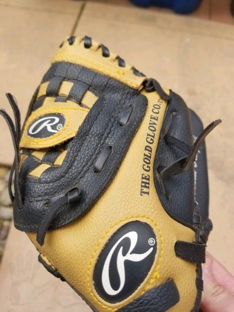Baseball glove.
