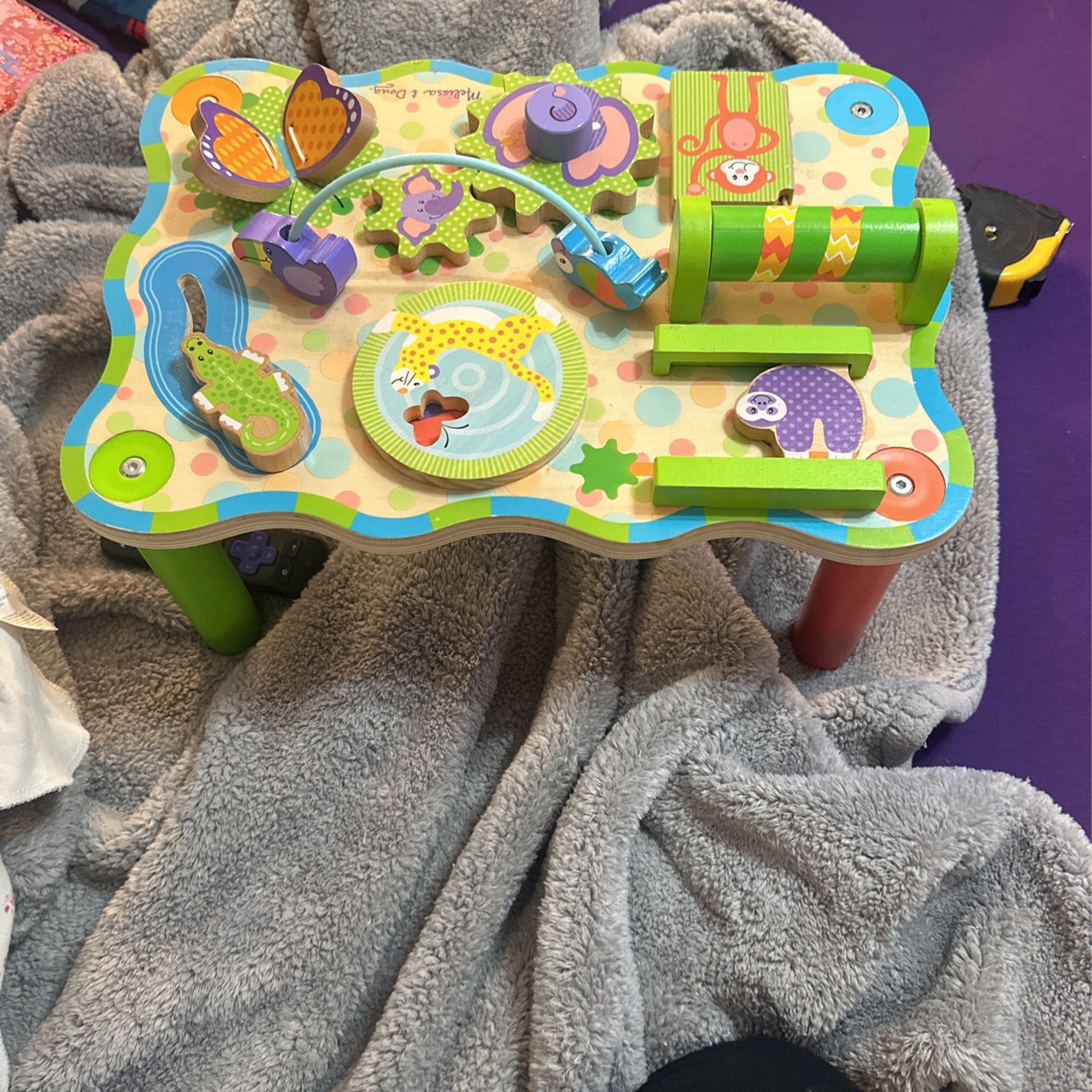 MELISSA & DOUG FIRST PLAY JUNGLE ACTIVITY TABLE