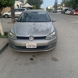 Volkswagen Golf 2016