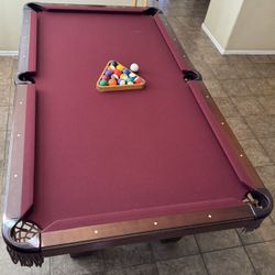 Standard 7ft Pool Table