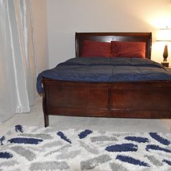 Queen Bed, Mattress & Box Spring 