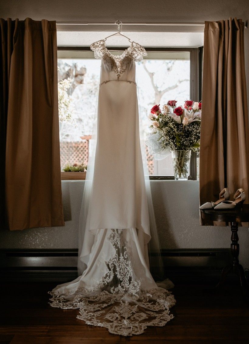 Small White Lace,Crystal Wedding Dress 