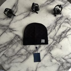 Fitted pattern beanie.