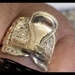 14K Gold Ring With 1k Diamonds 