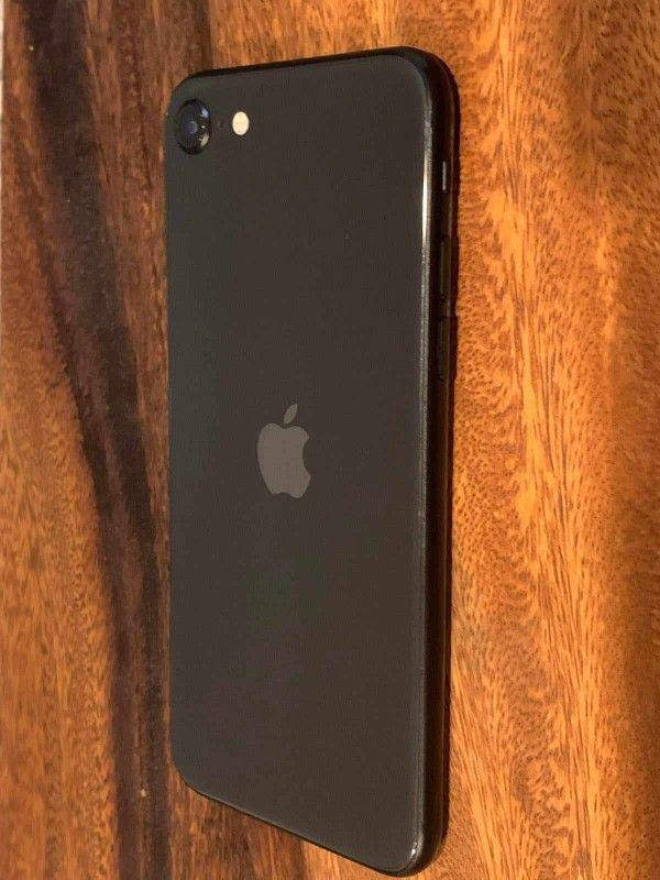 IPHONE XR 64 BGS UNLOCKED
