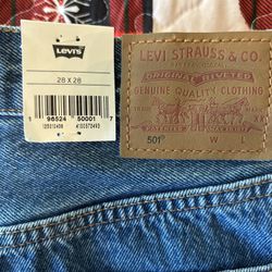 Authentic Woman Levi’s 501