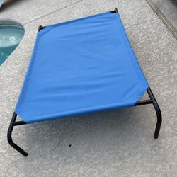 Elevated Pet Bed 