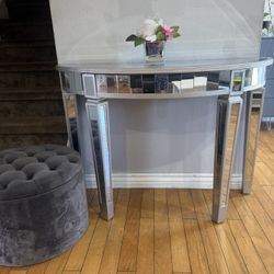Table Entry Side Table 