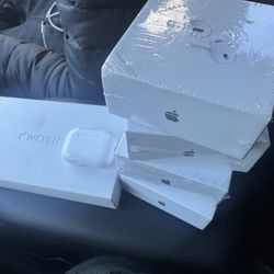 AirPod Pros 2nd Gen And Apple Watch Ultra2