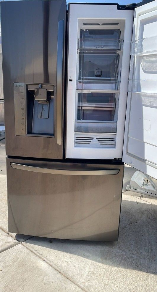 LG Refrigerator Two Months Warranty Delivery And Installation for Sale