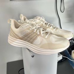 Nike Lunar Roam “Phantom / Light Bone” – New Without Box – Unisex