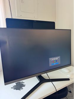 Samsung 28-inch 4K UHD 3840x2160 monitor for gaming, business and productivity (U28R550UQN)