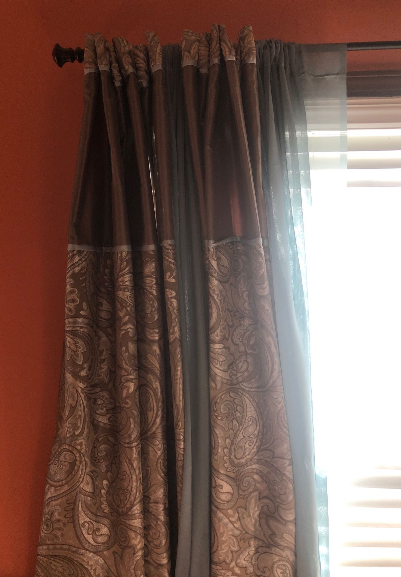 8 curtains