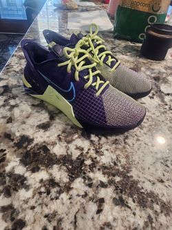 Nike Metcon 8 Flyease AMP