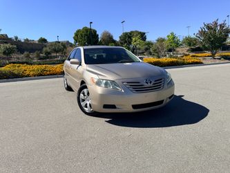 Toyota Camry 2007 (84k miles)
