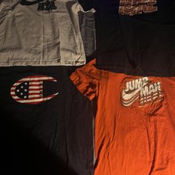 Size L- T shirts 12$ each