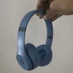 Beats Solo 4 Headphones 