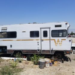1973 Winnebago BRAVE 21 Ft.   Project. WILLING TO PART OUT . 