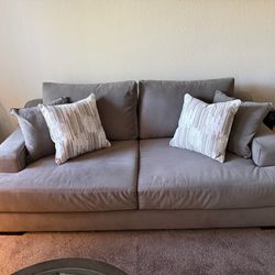 Couch - Like new