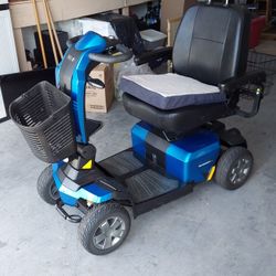 Pride Victory Blue 4 Wheels  Holds 400lbs