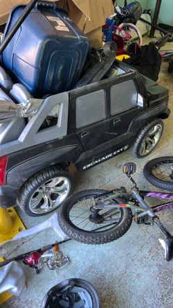 Cadillac Escalade power wheel