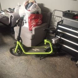 Go Go R1 Electric Scooter