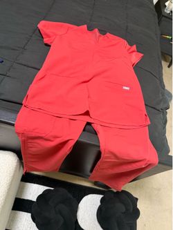 Figs Scrubs size small