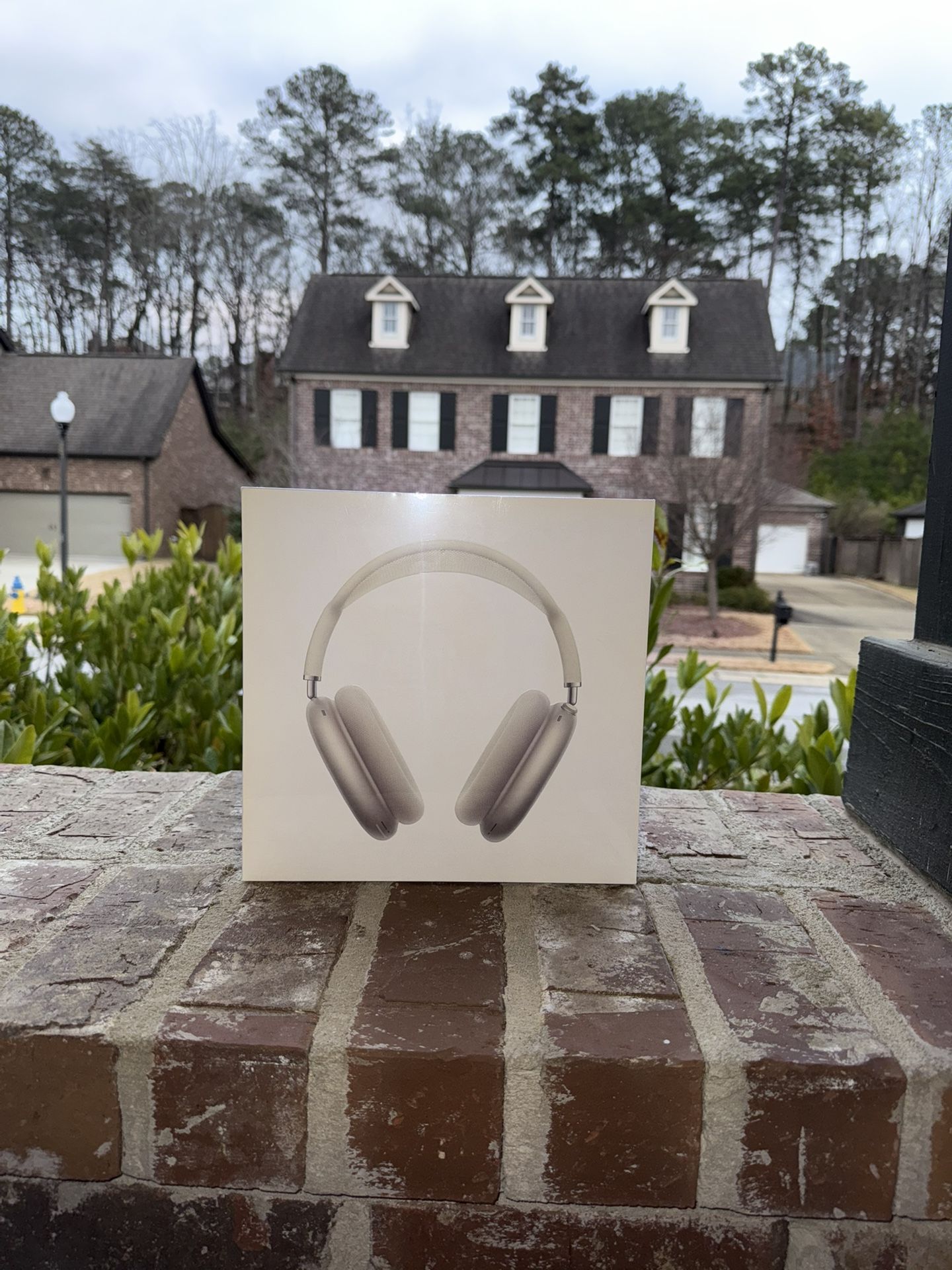 Brand New Airpod Max- Starlight (USB-C)