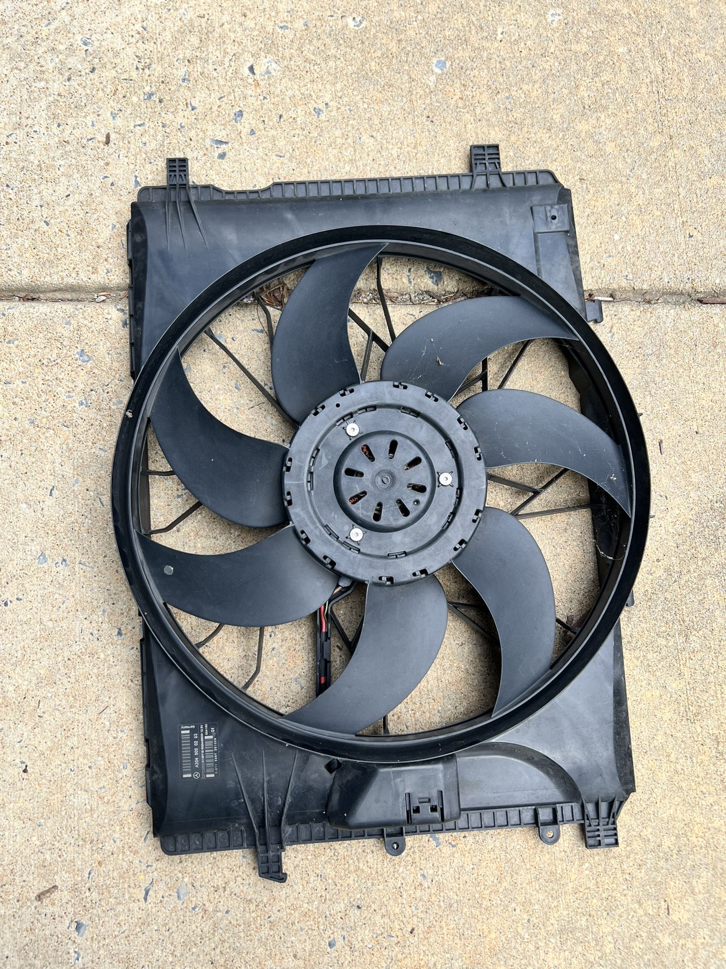 2010 Mercedes-Benz Radiator fan