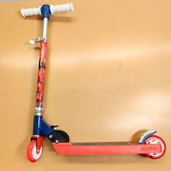 Spider-Man Jetson Kids Scooter – Folds – Light-Up Wheels