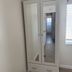 FURNITURE NEED GONE