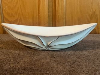 Large Coastal Resin Wave Bowl - Modern - White Table Centerpiece
