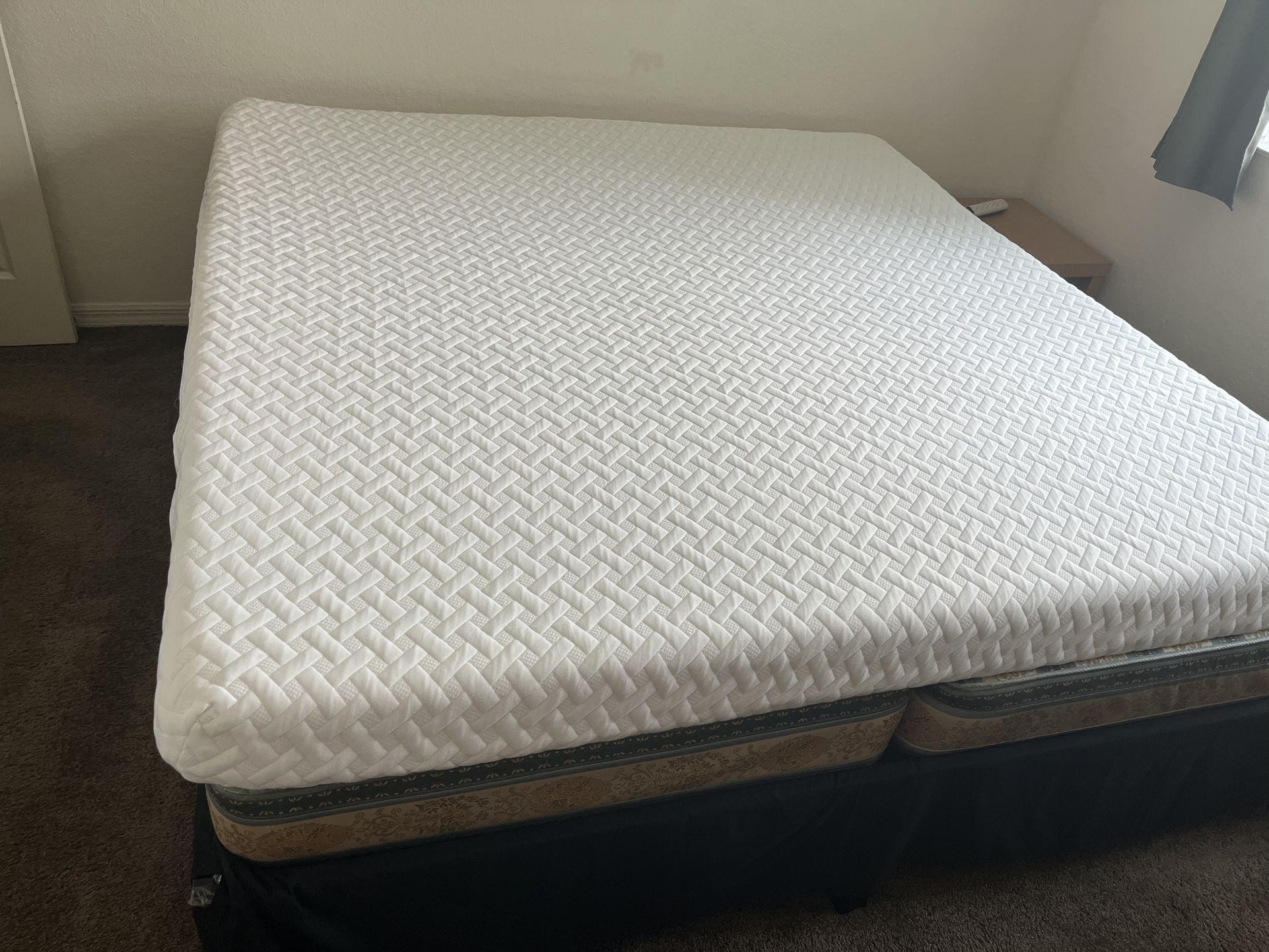 Free - King Size Metal Frame And Bed 