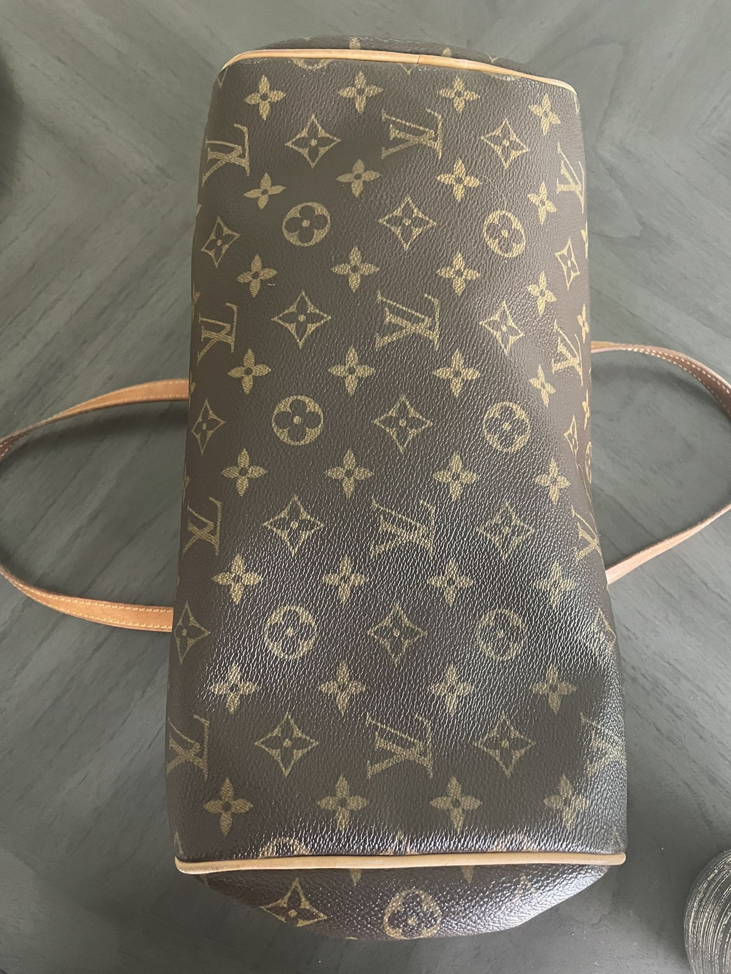 Louis Vuitton Montorgueil Pm Monogram Shoulder Bag for Sale in Sunnyvale,  CA - OfferUp