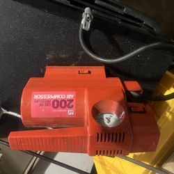 Cigarette lighter air compressor