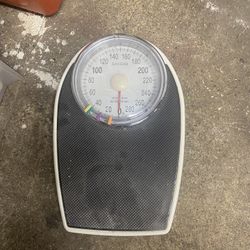 200 Lbs Scale 