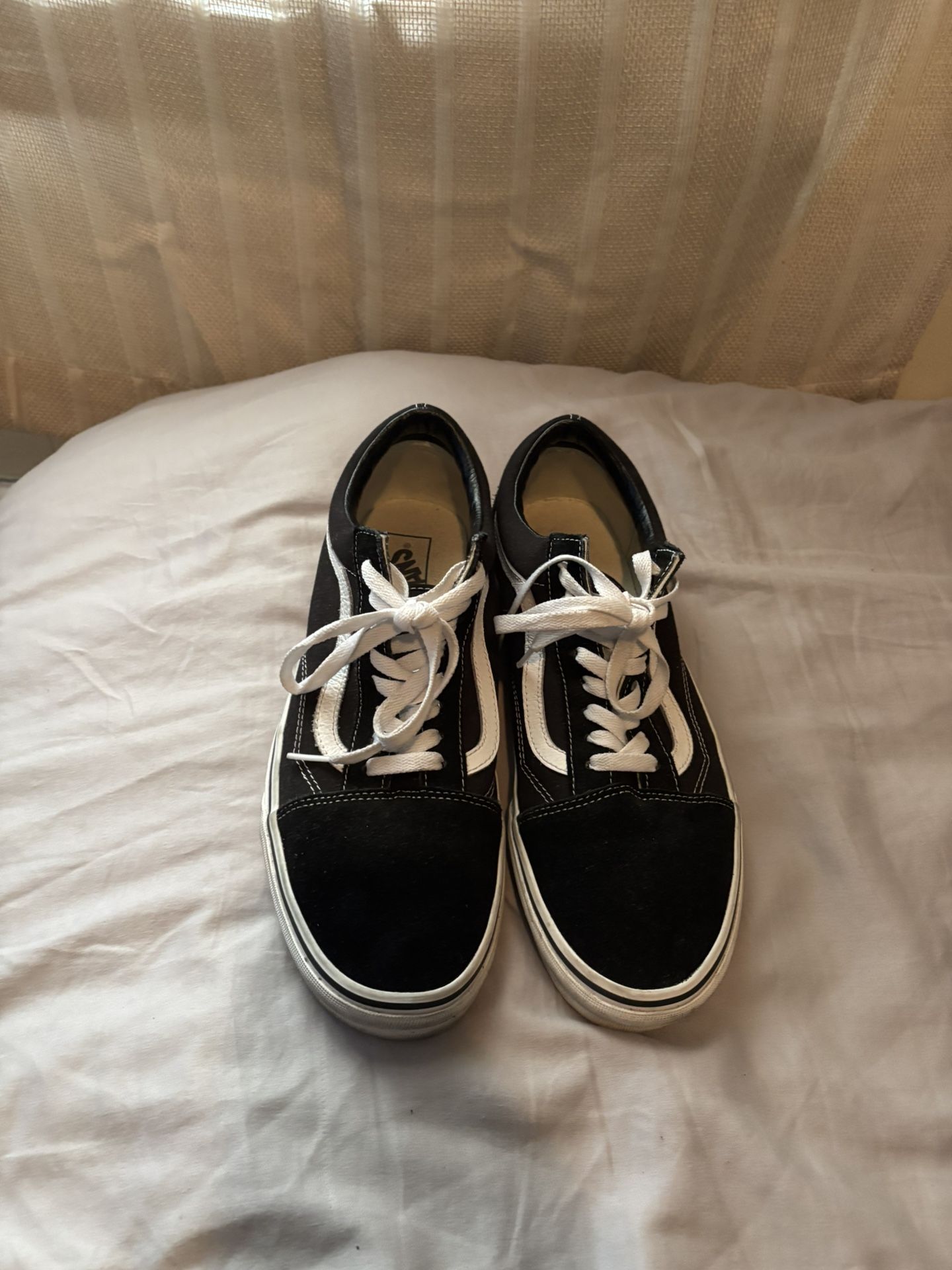 Vans, Classic Black And White