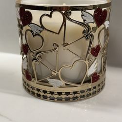 Bath and Body Works Valentines  3 Wick Candle Holder NEW