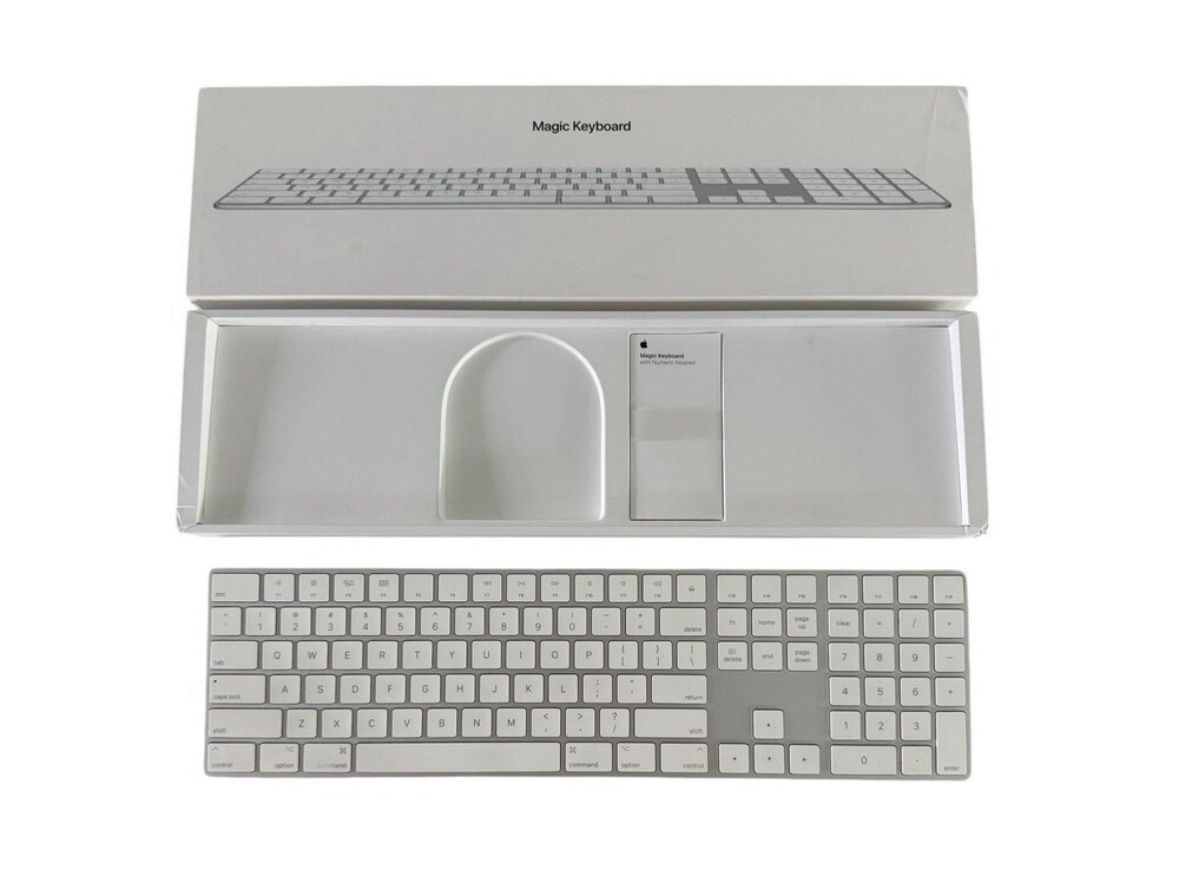 Apple A1843 Wireless Bluetooth Magic Keyboard With Numeric Keypad