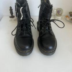 Dr Martens Boots Wsize7 Kids7