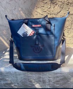 Moosejaw 42 Can Chilladilla Soft-Sided Cooler Tote, Blue
