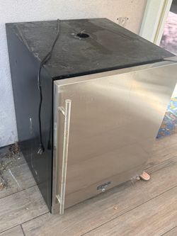 Kegerator- NEEDS REPAIR