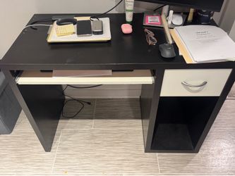 Compact Home Office 3ft Computer Desk with Keyboard Tray & Drawer – Black/White