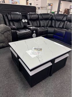 Coffee Table. 🚚WE DELIVER🚚
